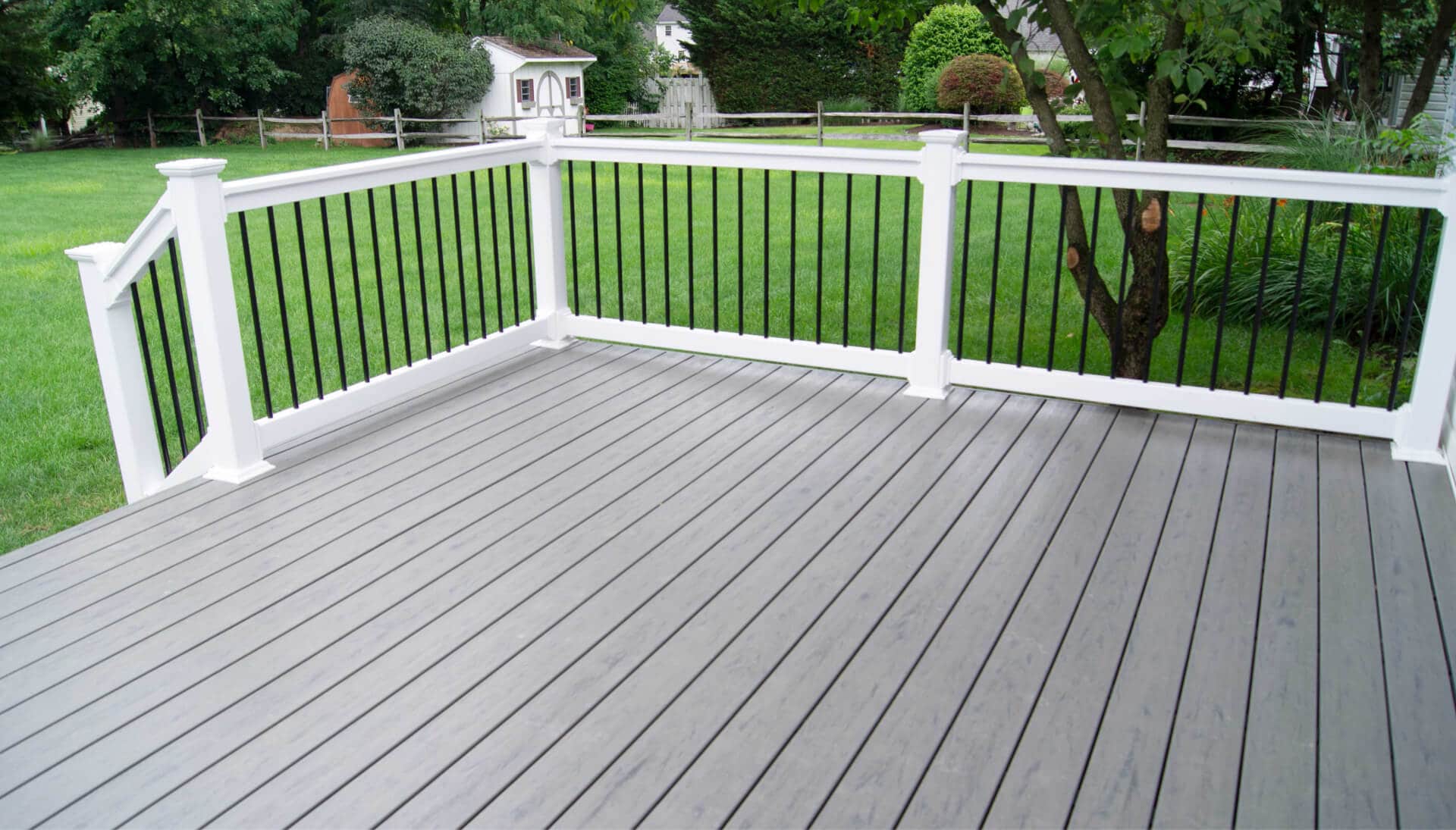 Specialists in deck railing and covers Bloomington, Indiana